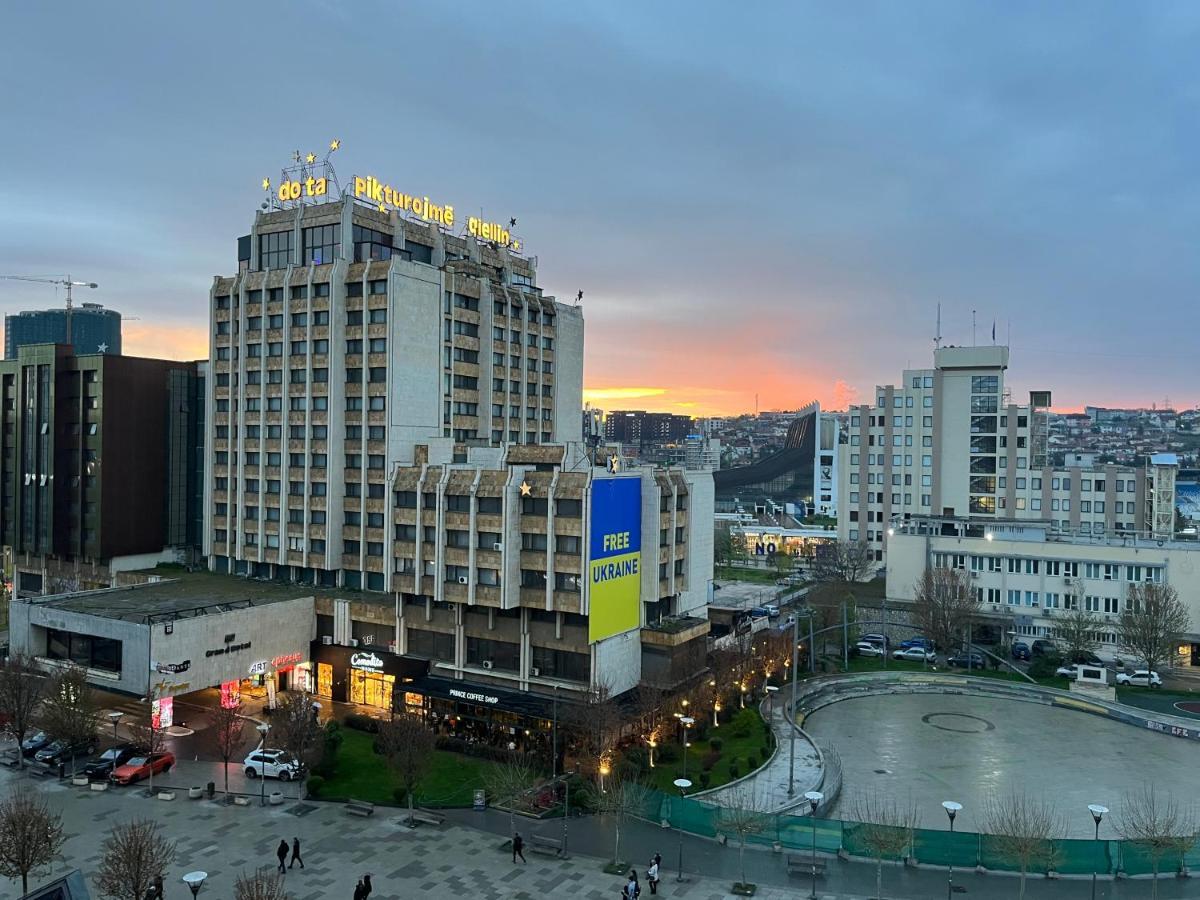 Super Central & Panoramic Nick'S Apartment Pristina Buitenkant foto